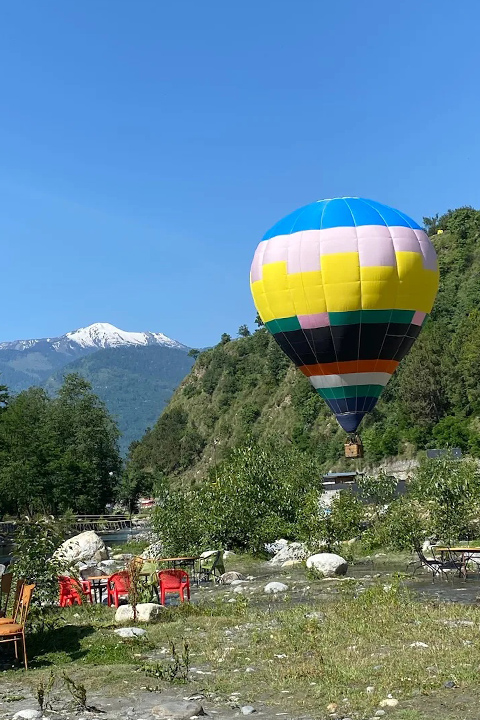 Manali Taxi Package 3N&4D hot ballon1